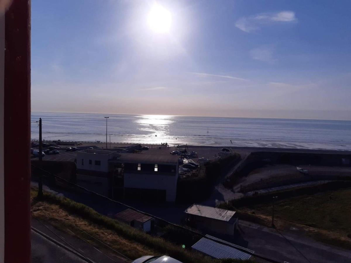 Appartement Face A La Mer Woignarue Exterior foto